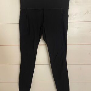 Athleta Black Salutation 7/8 Tights